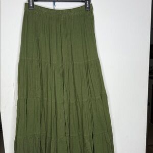 Elegant Green Tiered Maxi Skirt Size M